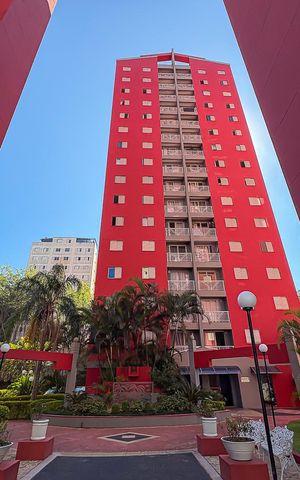 Apartamento à venda com 56m², 2 quartos e 1 vaga Apartamento à venda com 56m², 2 quartos e 1 vagaFachada do bloco