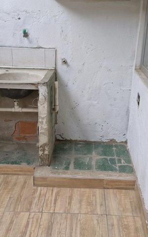 Casa para alugar com 90m², 2 quartos e 1 vaga Casa para alugar com 90m², 2 quartos e 1 vagaÁrea de serviço