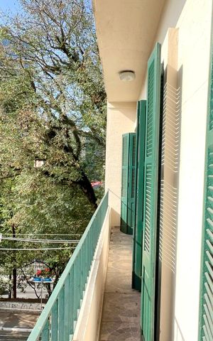 Apartamento à venda com 96m², 3 quartos e sem vagaVaranda