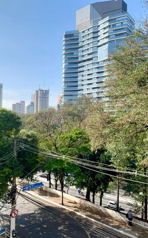 Apartamento à venda com 96m², 3 quartos e sem vagaVaranda