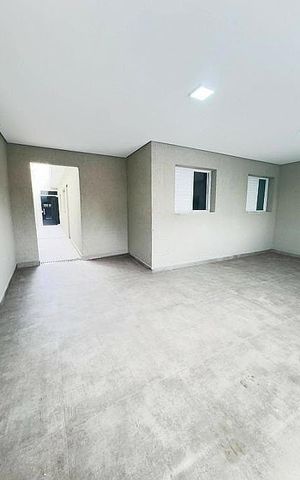 Casa à venda com 170m², 3 quartos e 2 vagas
