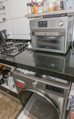 Apartamento à venda com 43m², 2 quartos e sem vaga Apartamento à venda com 43m², 2 quartos e sem vagaCozinha e Área de Serviço