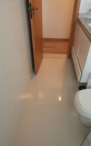 Apartamento à venda com 127m², 3 quartos e 3 vagasBanheiro da Suíte 1