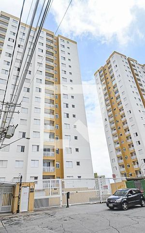 Apartamento à venda com 46m², 2 quartos e 1 vaga Apartamento à venda com 46m², 2 quartos e 1 vagaFachada