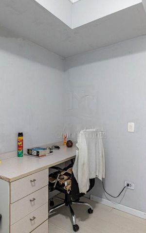 Casa à venda com 238m², 4 quartos e 4 vagas