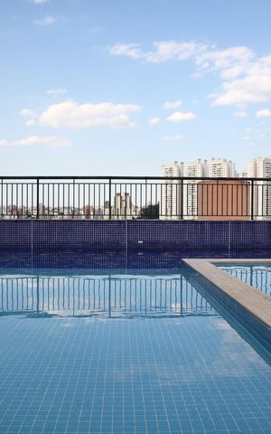 Apartamento para alugar com 56m², 2 quartos e 1 vagaÁrea comum - Piscina