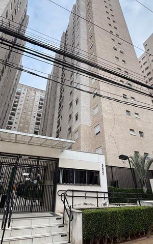 Apartamento para alugar com 56m², 2 quartos e 1 vagaFachada e portaria 