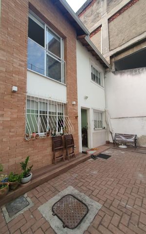 Casa à venda com 84m², 2 quartos e 1 vaga Casa à venda com 84m², 2 quartos e 1 vagaÁrea externa