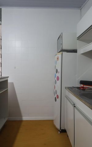 Casa para alugar com 60m², 2 quartos e 4 vagasCozinha - Armários