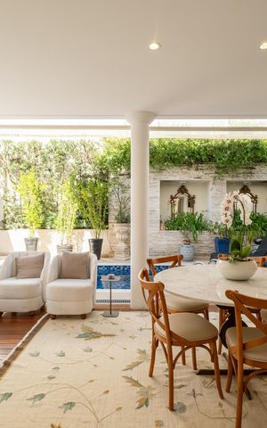 Casa à venda com 390m², 5 quartos e 4 vagasÁrea externa