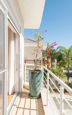 Casa à venda com 390m², 5 quartos e 4 vagasVaranda