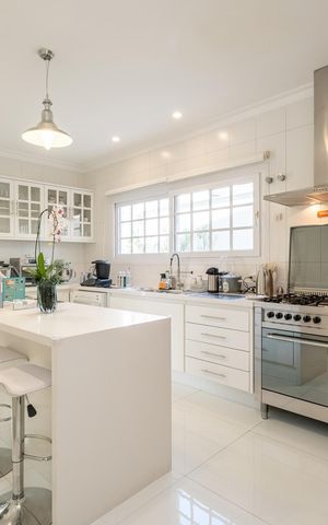 Casa à venda com 390m², 5 quartos e 4 vagasCozinha