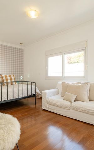 Casa à venda com 390m², 5 quartos e 4 vagasQuarto