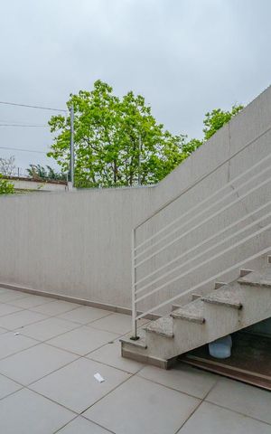 Casa para alugar com 90m², 2 quartos e 2 vagas Casa para alugar com 90m², 2 quartos e 2 vagasGaragem