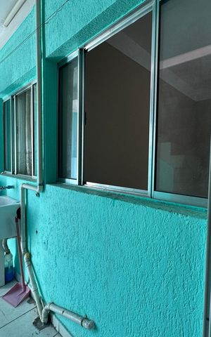 Casa à venda com 220m², 5 quartos e 1 vaga Casa à venda com 220m², 5 quartos e 1 vagaÁrea de Serviço