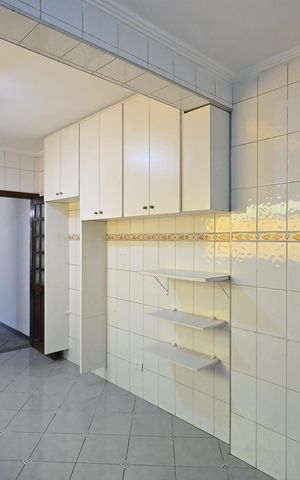 Casa de condomínio para alugar com 140m², 2 quartos e 1 vagaCozinha