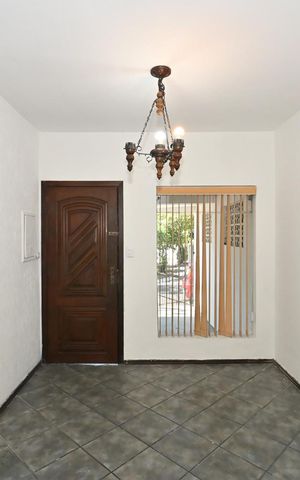 Casa de condomínio para alugar com 140m², 2 quartos e 1 vagaSala