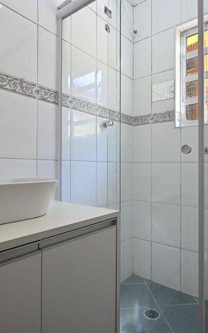 Casa de condomínio para alugar com 140m², 2 quartos e 1 vagaBanheiro Suíte
