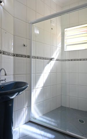 Casa de condomínio para alugar com 140m², 2 quartos e 1 vagaBanheiro