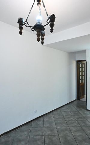 Casa de condomínio para alugar com 140m², 2 quartos e 1 vagaSala