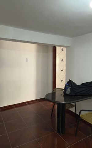 Casa para alugar com 41m², 1 quarto e sem vaga