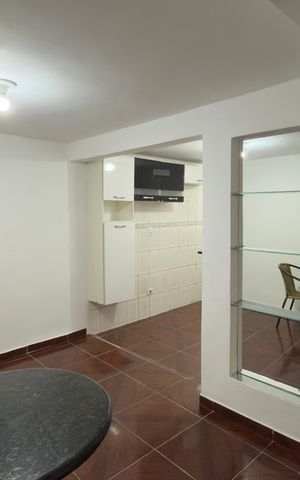 Casa para alugar com 41m², 1 quarto e sem vaga