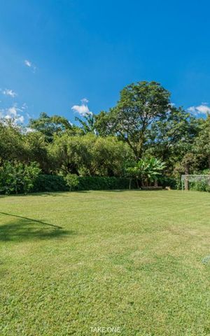 Casa de condomínio à venda com 755m², 5 quartos e 4 vagas