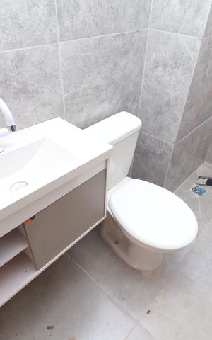 Apartamento para alugar com 48m², 2 quartos e sem vagaBanheiro