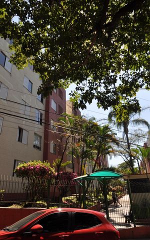 Apartamento à venda com 77m², 2 quartos e 1 vagaFachada