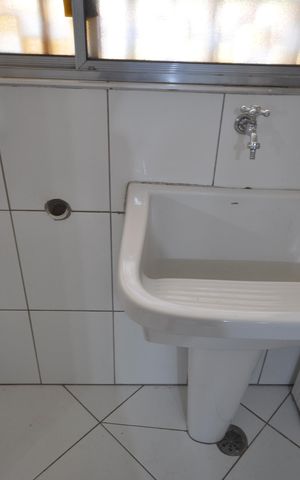 Apartamento à venda com 77m², 2 quartos e 1 vagaÁrea de Serviço
