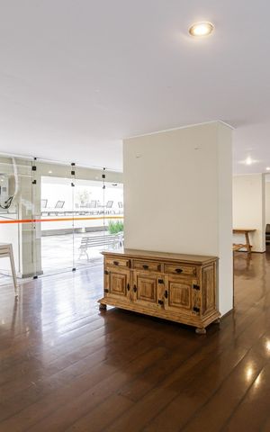 Apartamento à venda com 112m², 3 quartos e 2 vagas Apartamento à venda com 112m², 3 quartos e 2 vagasÁrea comum - Salão de festas