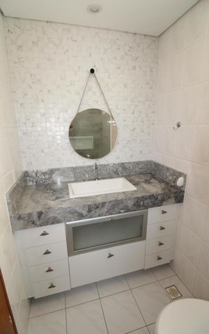 Apartamento para alugar com 74m², 2 quartos e 2 vagasBanheiro da Suíte