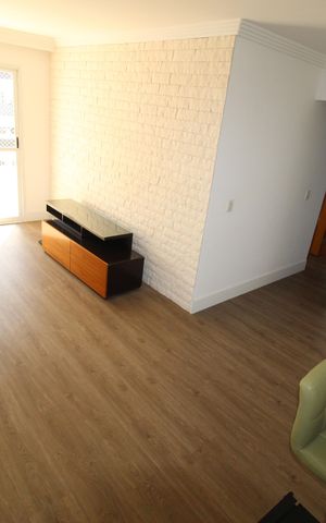 Apartamento para alugar com 74m², 2 quartos e 2 vagasSala