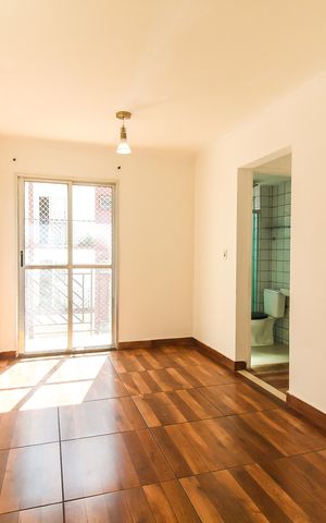 Apartamento à venda com 48m², 2 quartos e 1 vaga Apartamento à venda com 48m², 2 quartos e 1 vagaSala