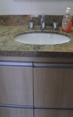 Apartamento à venda com 131m², 3 quartos e 2 vagasBanheiro da Suíte 2