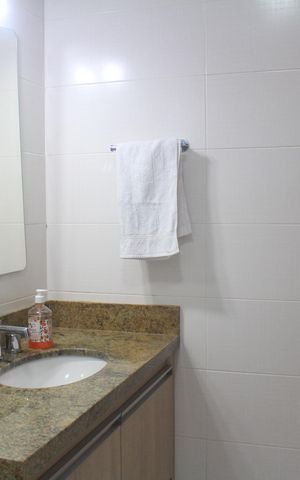 Apartamento à venda com 131m², 3 quartos e 2 vagasBanheiro da Suíte 2
