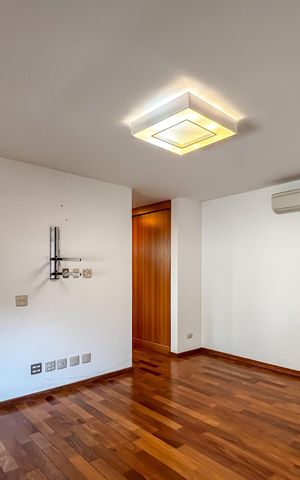 Casa à venda com 452m², 3 quartos e 9 vagas