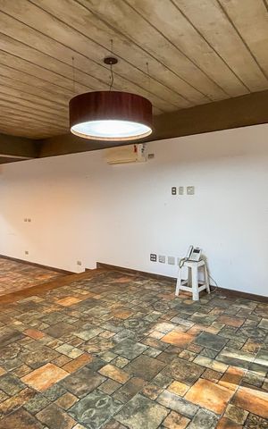 Casa à venda com 452m², 3 quartos e 9 vagas