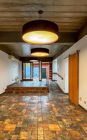 Casa à venda com 452m², 3 quartos e 9 vagas