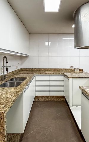 Casa à venda com 452m², 3 quartos e 9 vagas