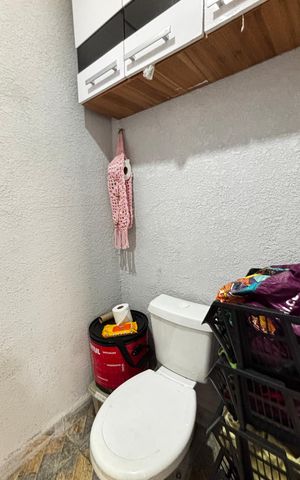 Apartamento à venda com 74m², 2 quartos e 1 vaga Apartamento à venda com 74m², 2 quartos e 1 vagaCobertura - Banheiro