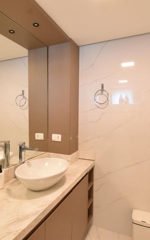 Apartamento à venda com 79m², 2 quartos e 1 vagaBanheiro 2