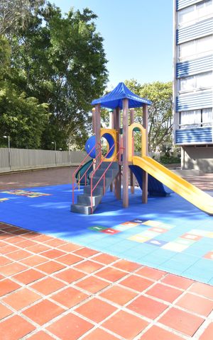 Apartamento à venda com 79m², 2 quartos e 1 vagaÁrea comum - Playground