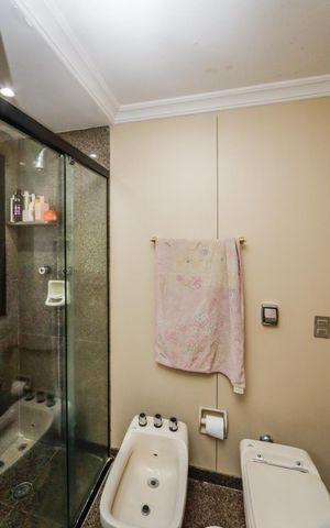 Apartamento à venda com 245m², 4 quartos e 4 vagas