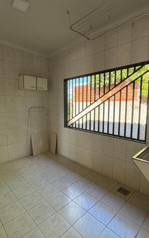 Casa para alugar com 120m², 4 quartos e 2 vagas Casa para alugar com 120m², 4 quartos e 2 vagasÁrea de Serviço