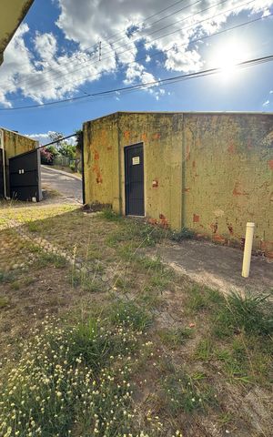 Casa para alugar com 120m², 4 quartos e 2 vagas Casa para alugar com 120m², 4 quartos e 2 vagasQuintal