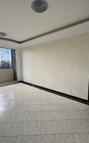 Casa para alugar com 120m², 4 quartos e 2 vagas Casa para alugar com 120m², 4 quartos e 2 vagasSala