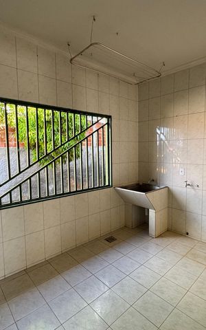 Casa para alugar com 120m², 4 quartos e 2 vagas Casa para alugar com 120m², 4 quartos e 2 vagasÁrea de Serviço