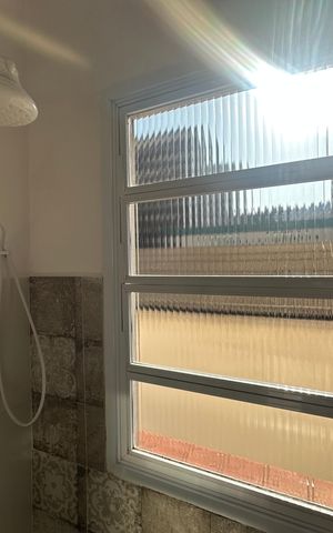 Apartamento para alugar com 49m², 1 quarto e sem vaga Apartamento para alugar com 49m², 1 quarto e sem vagaBanheiro da Suíte