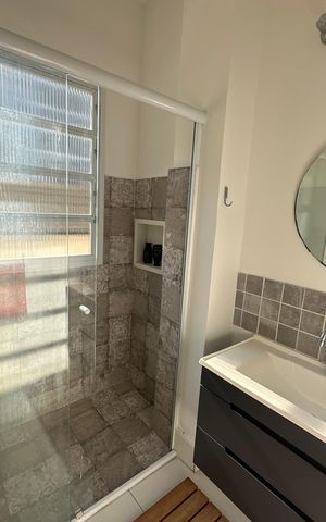 Apartamento para alugar com 49m², 1 quarto e sem vaga Apartamento para alugar com 49m², 1 quarto e sem vagaBanheiro da Suíte